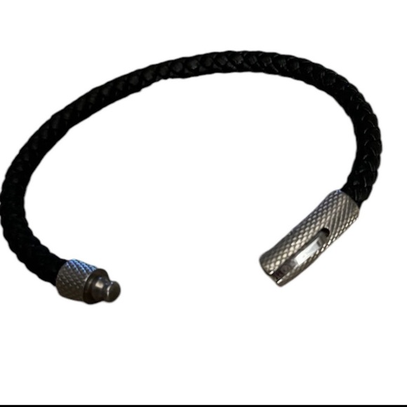 Men’s Black & Silver Bracelet NWOT - Picture 5 of 6